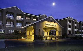 The River Terrace Inn